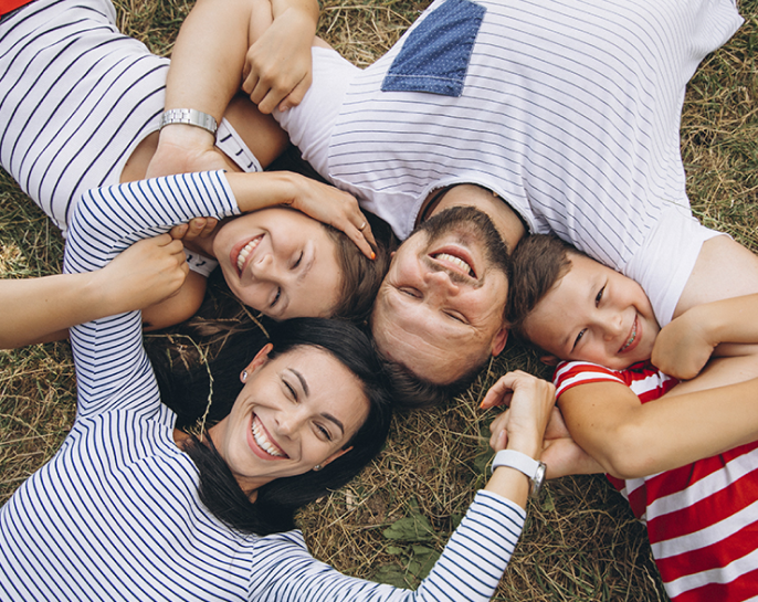 La distancia nos impide abrazarnos, pero no protegerte.